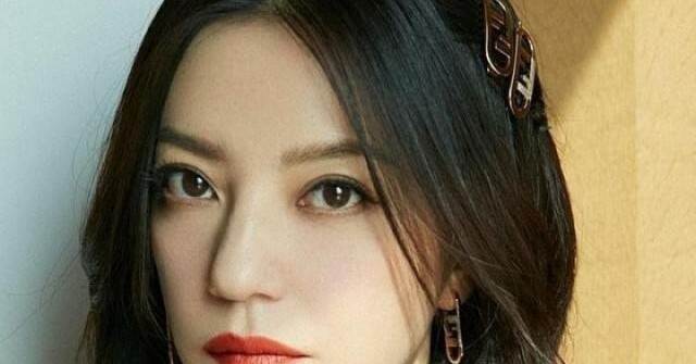 Triệu Vy kiện vì 'bị bôi nhọ'