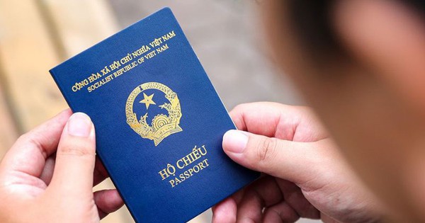 Công an phát thông báo mới về hộ chiếu, người dân cần biết