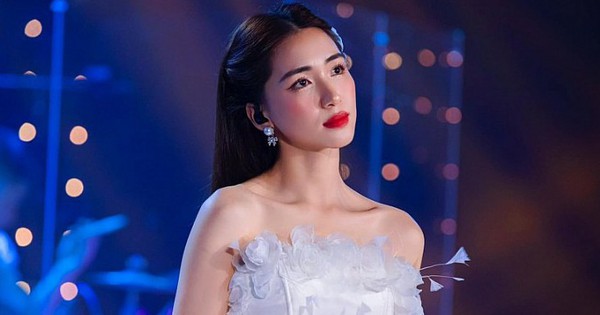 Hòa Minzy lên tiếng gấp