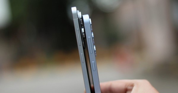 Samsung, iPhone vẫn cứ 