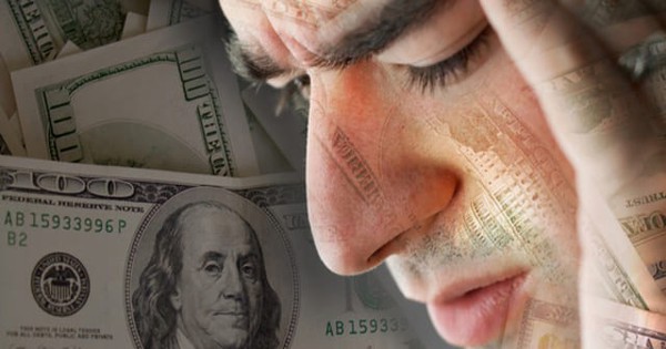 Nỗi khổ nhiều tiền: Có 1 triệu USD, người đàn ông bị biến thành ‘ví tiền sống’ nhưng vẫn gánh kết cục mất bạn thân, gia đình rạn nứt