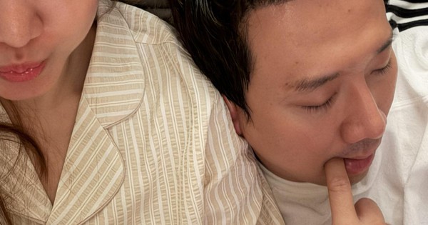 Hari Won không thể tin khi phát hiện Trấn Thành lại làm việc này lúc đang ngủ say