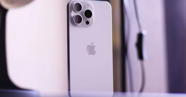 Cùng một mức giá, vì sao Android luôn cho “nhiều hơn” iPhone?