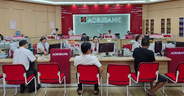 Agribank chính thức ngừng mọi giao dịch rút/chuyển tiền qua ứng dụng với khách hàng sau