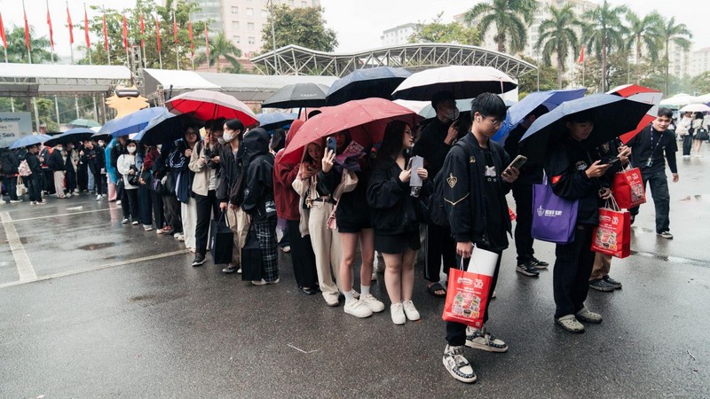 Cung điền kinh Mỹ Đình bùng nổ trong ngày Chung kết Đấu trường Danh Vọng Mùa Đông 2025