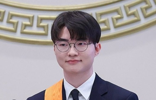 Nhận danh hiệu cao quý nhất cho VĐV, Faker thực sự sánh ngang 2 "quốc bảo" xứ Hàn