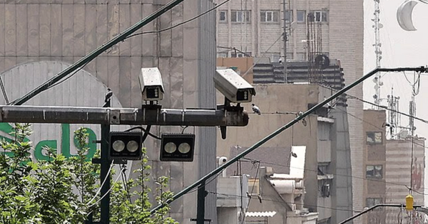 Israel hack camera giao thông Iran, nắm hành tung vệ sĩ Lãnh tụ tối cao Khamenei