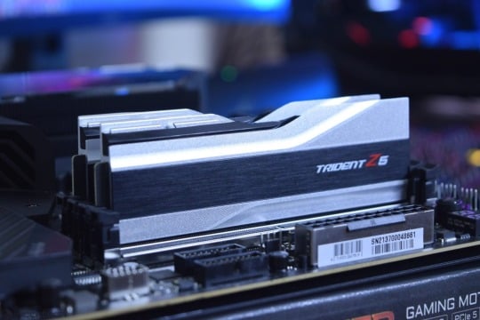 Giá RAM và PC sắp tăng mạnh: Chuỗi cung ứng bắt đầu phản ứng với khủng hoảng bộ nhớ