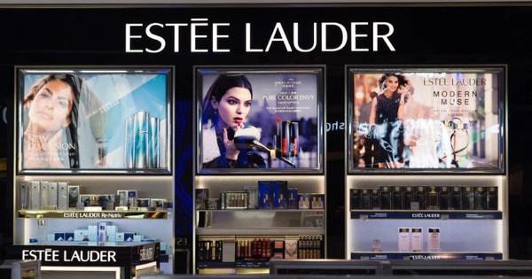 Cú sốc ngành làm đẹp: Hãng mỹ phẩm nổi tiếng Estée Lauder bị “bêu tên” vì bán mỹ phẩm chứa 