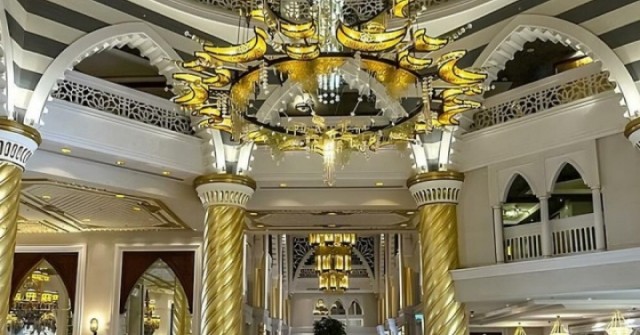 Nhà giàu Dubai sống trong hầm trú ẩn triệu đô