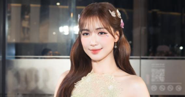 Hòa Minzy bức xúc: 