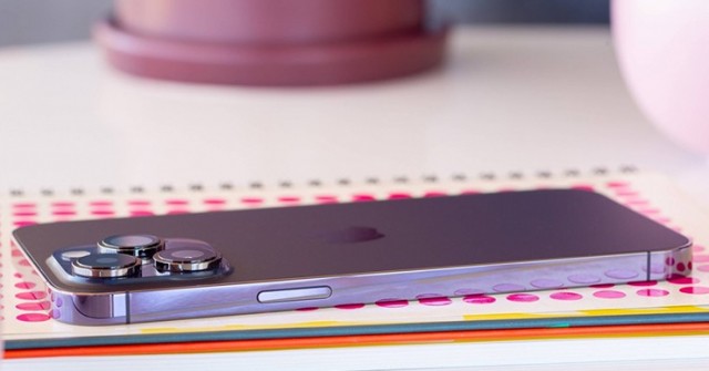 Đặt iPhone úp hay ngửa: Tại sao cách để máy cũng quan trọng?