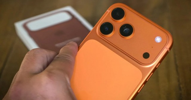 Apple tung quảng cáo đầy hài hước cho iPhone 17 Pro