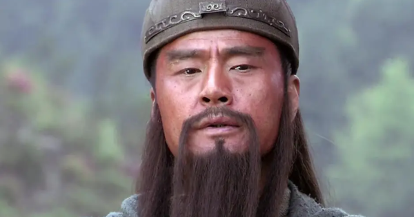 Quan Vũ ngã ngựa mới tỉnh ngộ: Lưu Bị không phải là chủ Thục Hán, kẻ đứng sau thực sự là người này