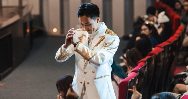 Lý do fan meeting của nam diễn viên Mưa Đỏ ế vé