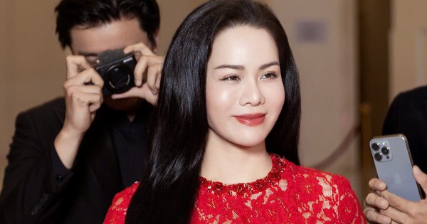 Nhật Kim Anh kêu cứu