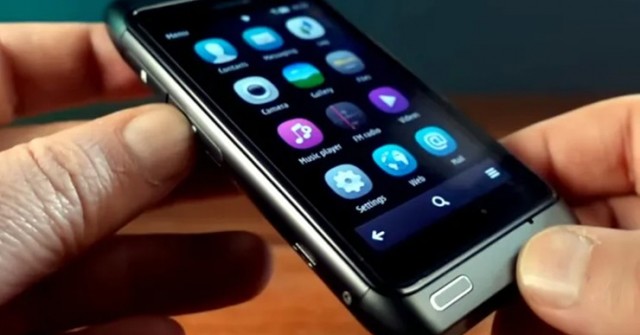 Huyền thoại Nokia N8 được làm mới, chạy mượt đáng kinh ngạc