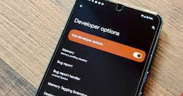 Người dùng Android, iPhone chú ý: Các ứng dụng ngân hàng sẽ không thể chuyển khoản, nạp rút tiền,... nếu điện thoại bật tính năng này