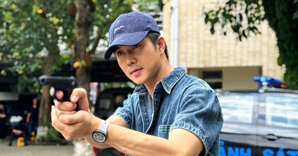 Sao nam đóng cùng lúc 2 phim Việt giờ vàng hot nhất hiện tại, đổi mỗi kiểu tóc mà nhìn như người khác
