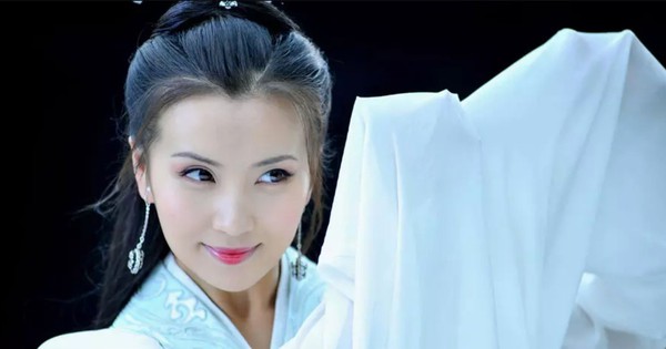 Điêu Thuyền đẹp nhất màn ảnh: Từ bỏ nghệ thuật cưới đại gia, giờ làm giảng viên