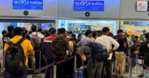 Ngành hàng không Ấn Độ hỗn loạn, 1.000 chuyến bay bị huỷ chỉ trong vài ngày: Điều gì khiến hàng nghìn hành khách mắc ket?