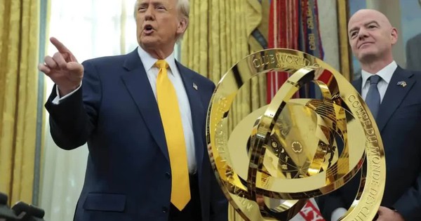 Tổng thống Trump đề nghị giải NFL huyền thoại đổi tên vì cuộc chiến giữa “football” và “soccer”