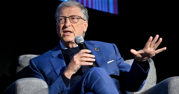 Bill Gates: Đây là nghề miễn nhiễm trước AI, không thể bị thay thế ngay cả trong 100 năm tới