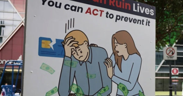 Singapore phạt đánh roi những kẻ lừa đảo trực tuyến
