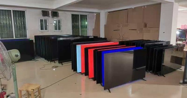 Công nghệ cao vào cuộc, công an triệt phá đường dây sản xuất buôn bán TV Xiaomi và Huawei giả quy mô 120 tỷ, tịch thu hơn 302 món đồ nhái