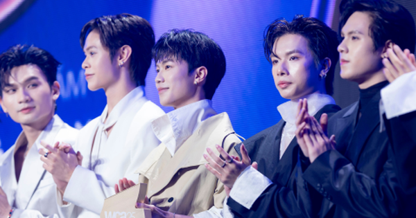 Tân Binh Toàn Năng chiến thắng hạng mục Show Giải trí của năm tại WeChoice Awards 2025!