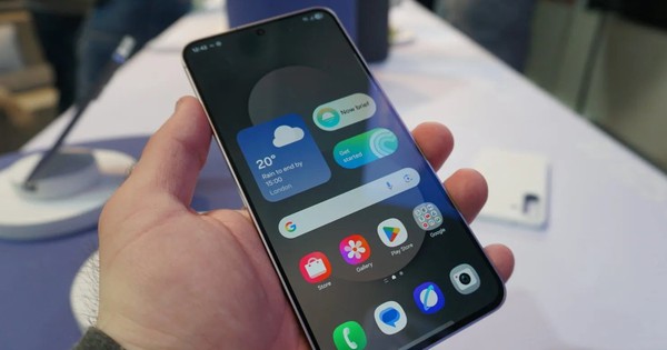 Dùng thử mẫu máy hơn 10 triệu này của con gái, giờ tôi chẳng còn muốn mua điện thoại nào đắt tiền nữa