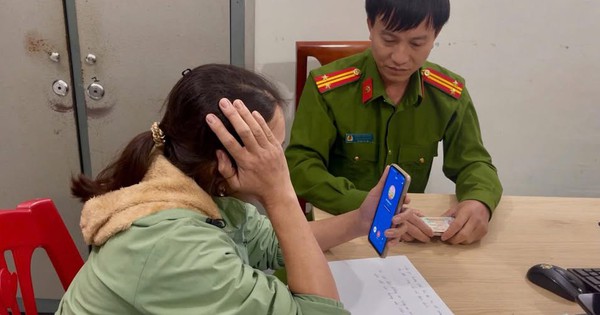 Điện thoại bị chiếm quyền do cài app 