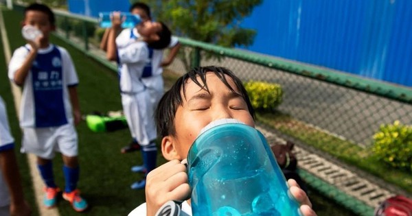 Chưa từng có trong lịch sử: Trung Quốc tạo ra ‘cỗ máy thần kỳ’ biến nước biển thành nước ngọt - giá bằng đúng gói mì tôm mỗi m3, rẻ bằng 1/8 công nghệ Mỹ