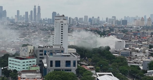Cháy tòa nhà 7 tầng ở Indonesia, 20 người chết