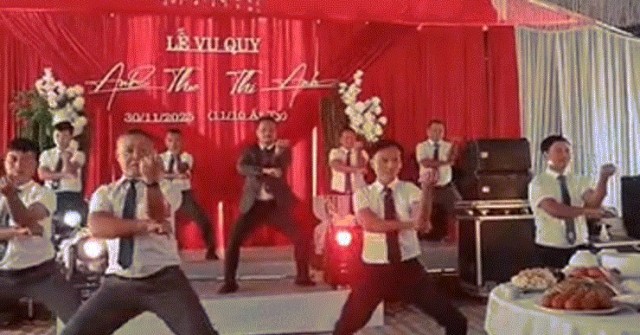 Đám cưới ở Hà Tĩnh, bố cô dâu tặng màn múa võ Karate 'cực ngầu'