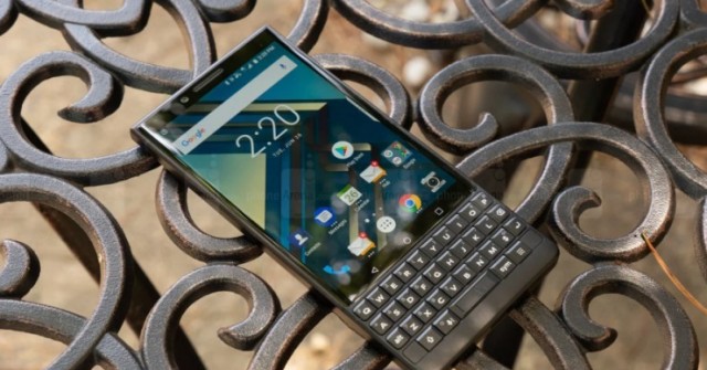 Tại sao giới công nghệ vẫn phát cuồng vì điện thoại BlackBerry?