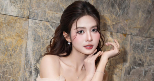 Nóng: Nữ diễn viên phim 