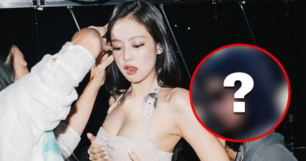 Đây có phải là bộ mặt thật của Jennie (BLACKPINK)?