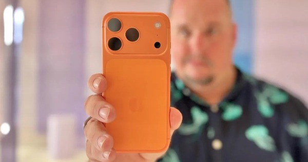 iPhone vượt 35 mẫu smartphone về thời lượng pin
