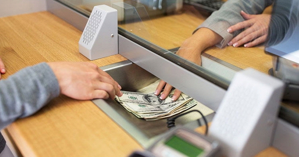 Không cần thẻ hay mã PIN, kẻ trộm ngang nhiên đến ngân hàng vẫn rút được tiền từ tài khoản nạn nhân dễ dàng