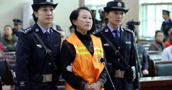 Phát hiện người phụ nữ làm môi giới BĐS rồi sở hữu hơn 100 căn nhà cũ ở vị trí đắc địa, liên quan đến dòng tiền hơn 752 tỷ đồng