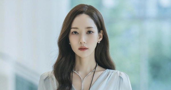 Không ai dám nhìn thẳng vào mặt Park Min Young
