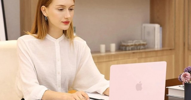 Giá MacBook tháng 12: Giảm tối đa 5 triệu đồng