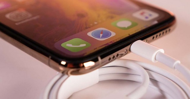Vì sao iPhone sạc có lúc nhanh, có lúc chậm đến khó hiểu