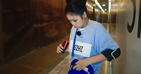 52Hz dán bảng tên ở vùng nhạy cảm tại Running Man Việt, bị nói 