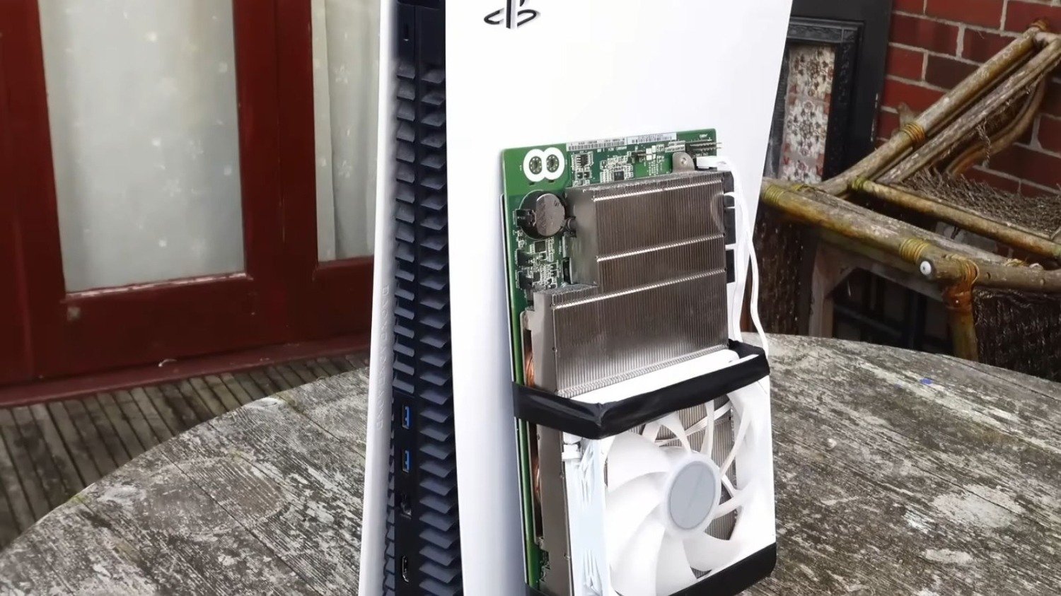 BC-250: Bo mạch chủ PS5 giá rẻ có khả năng chơi game ấn tượng với mức giá chỉ 120 USD