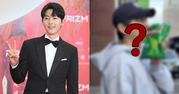 Song Joong Ki xách túi rác thôi cũng khiến 290.000 người ngỡ ngàng