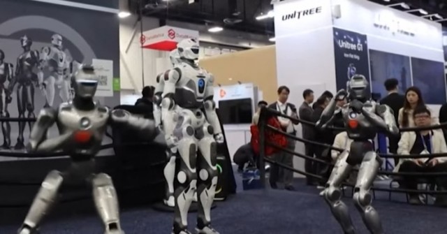 Robot AI cắt tóc, rửa bát, làm tri kỷ với con người