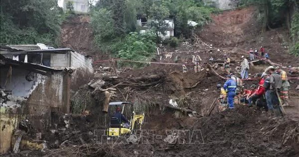 Gần 130 người thiệt mạng và mất tích do mưa lớn kéo dài ở Mexico