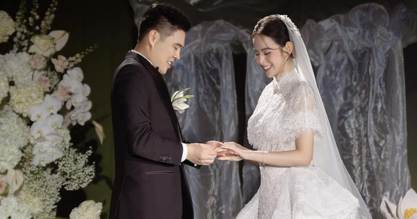 Đám cưới Hương Liên tại Hà Nội: Chú rể thiếu gia cuối cùng đã lộ rõ mặt, cặp đôi thực hiện nghi thức lạ!